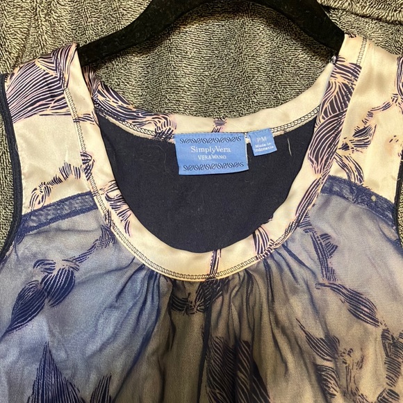 Simply Vera Vera Wang Tops - Women’s Simply Vera tank top size PM.